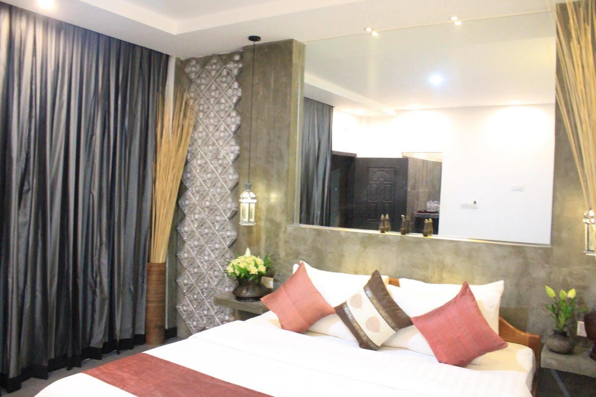 Fancy Boutique Villa Hotel Siem Reap Exterior foto