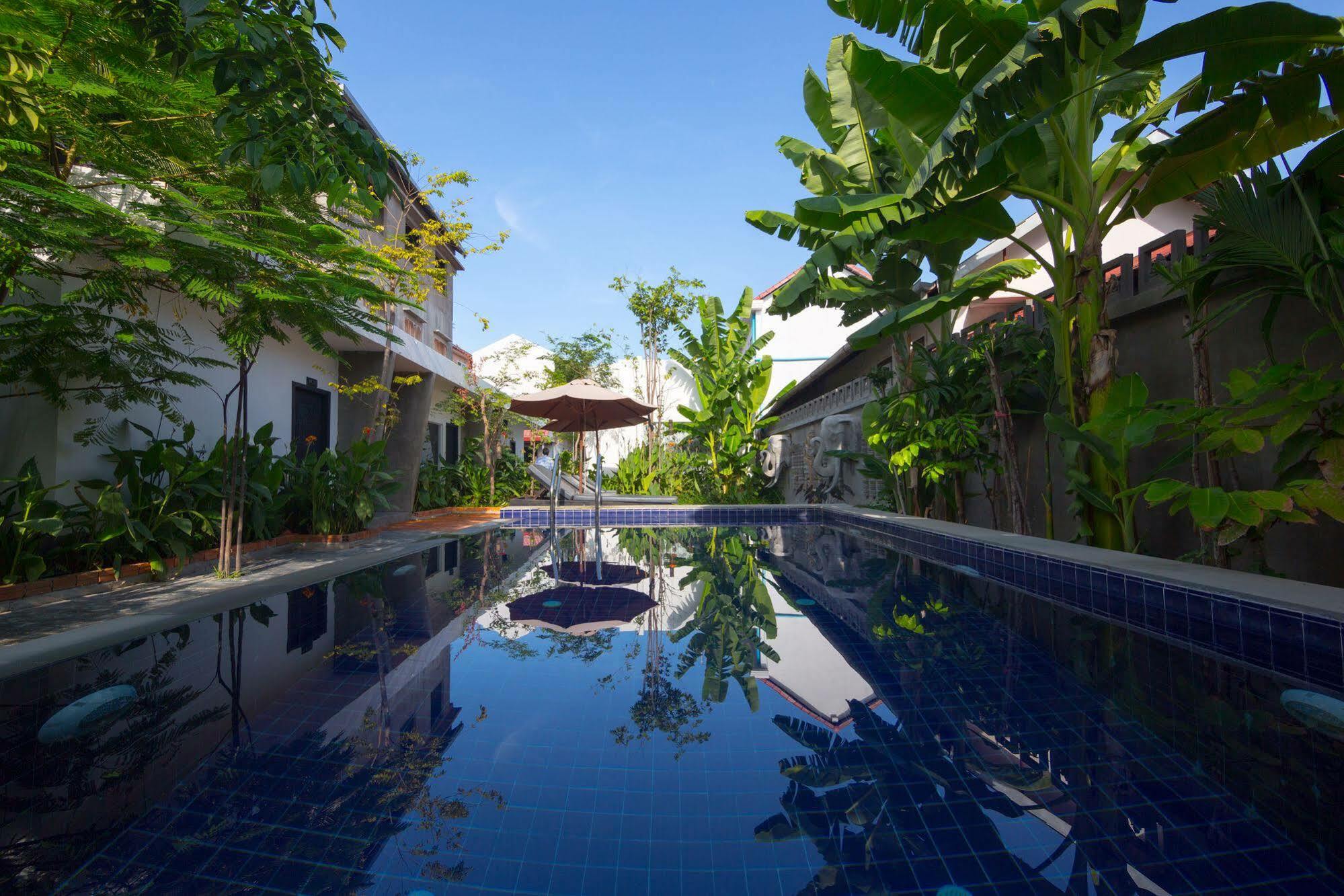 Fancy Boutique Villa Hotel Siem Reap Exterior foto